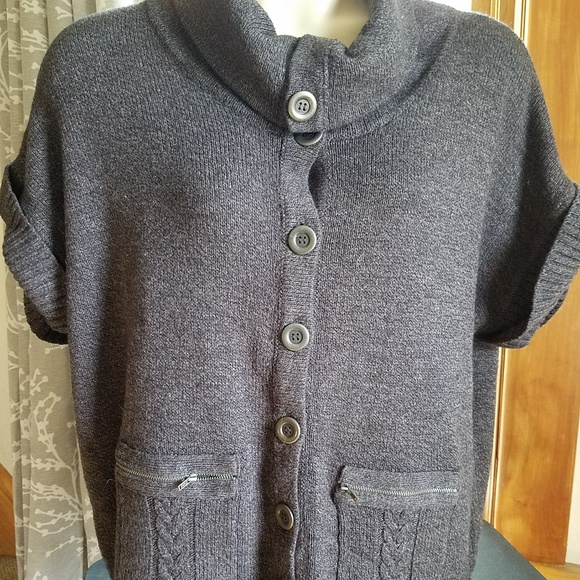 Sweater - Picture 1 of 4